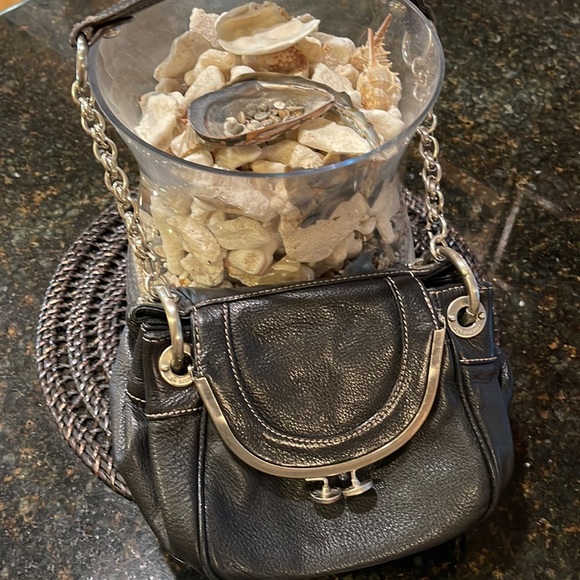 Beautiful small black shoulder or hand bag by B Makowsky - Picture 9 of 10